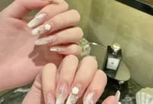 Mẫu Nail Tiểu Thư với sắc màu pastel nhẹ nhàng, hoàn hảo cho cô nàng yêu thích sự dịu dàng.